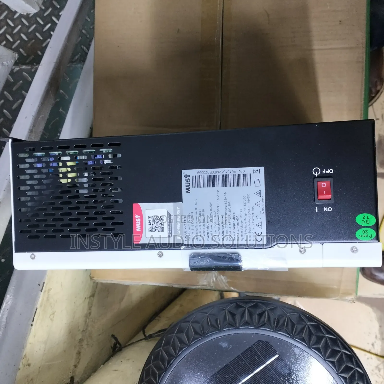 Must 1.5kva - 12v Hybrid 60a MPPT Hybrid Solar Inverter.