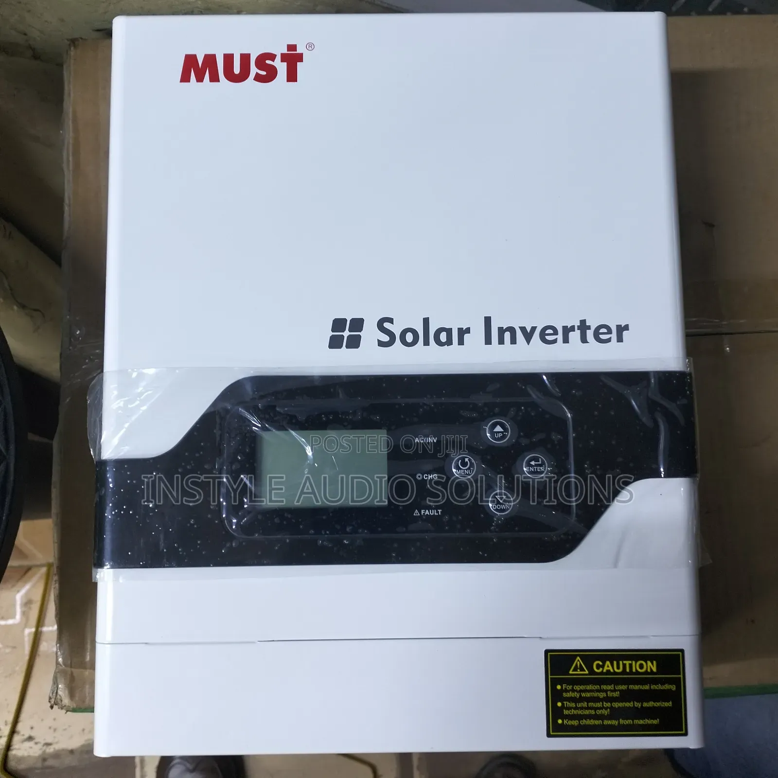 Must 1.5kva - 12v Hybrid 60a MPPT Hybrid Solar Inverter.