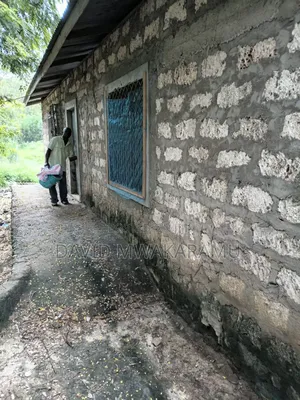 6bdrm House in Mikindani for sale
