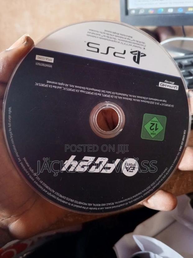 Playstation 5 - thumbnail 3