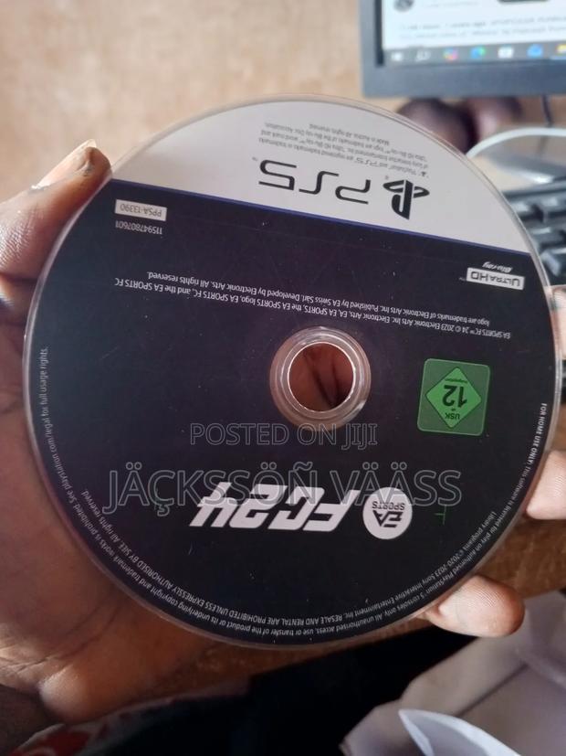 Playstation 5 - thumbnail 4