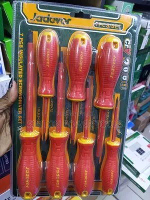 Insulated 7-Piece Jadever Screwdriver Set