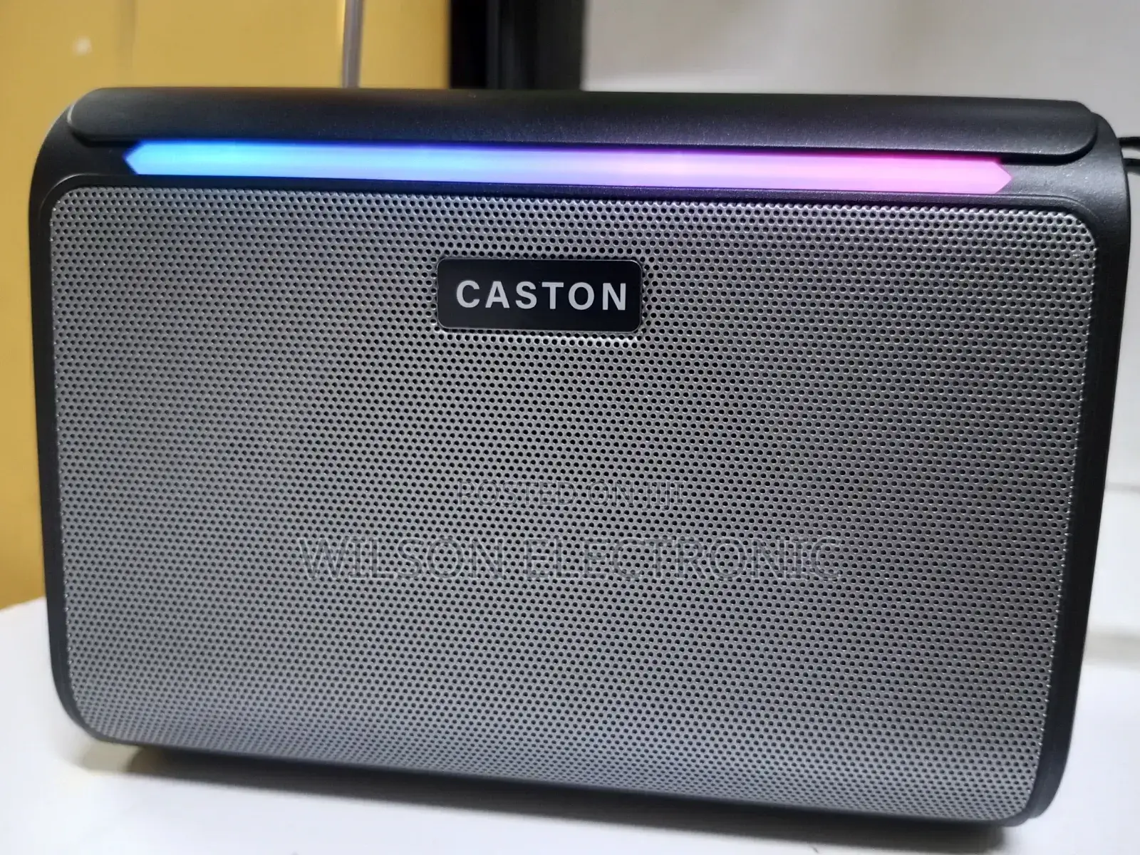 Caston Potable Wireless Solar Speaker. St-2635