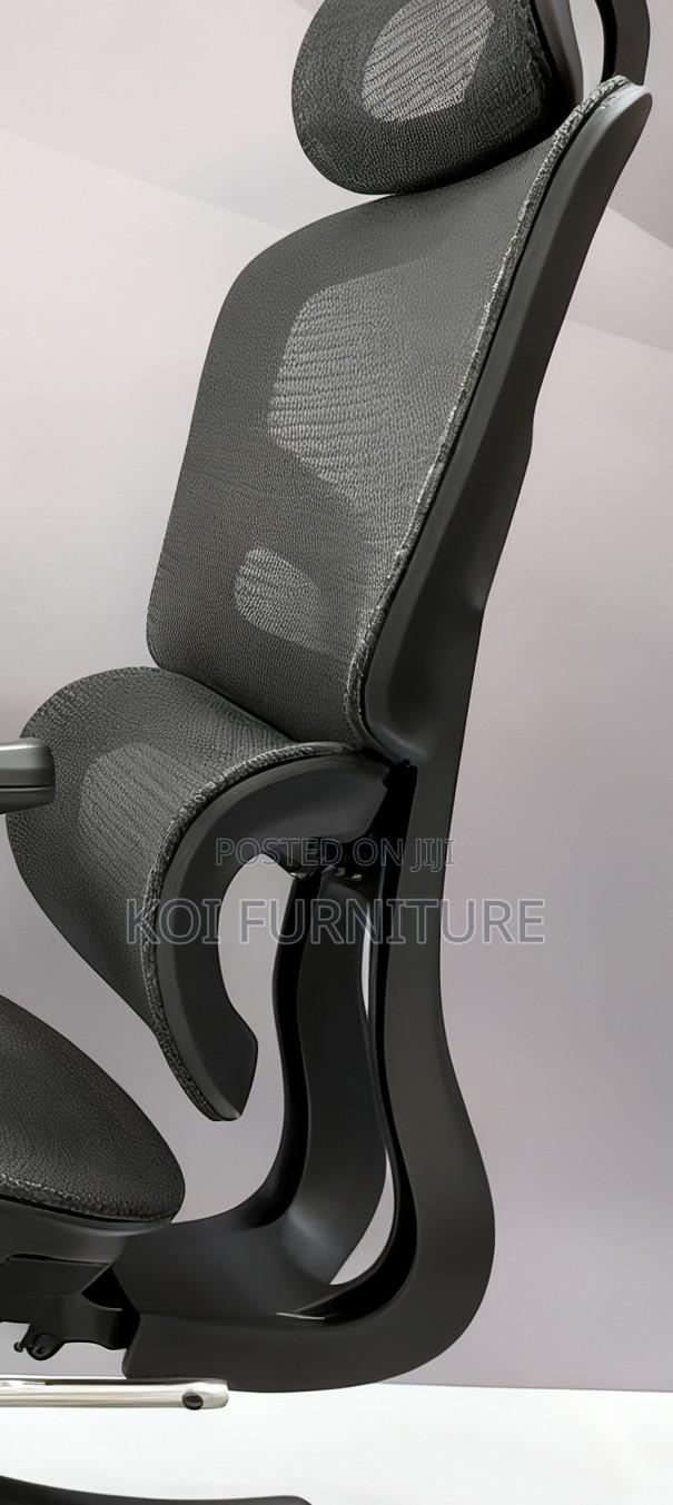 Office Chairs; Gabbrylre Executive Orthopedic Office Chairs - thumbnail 9