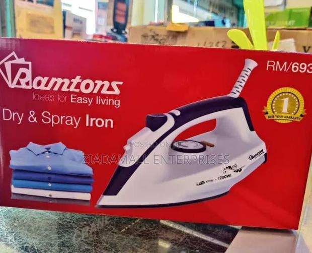 Ramtons Dry and Spray Iron Box Model Rm693