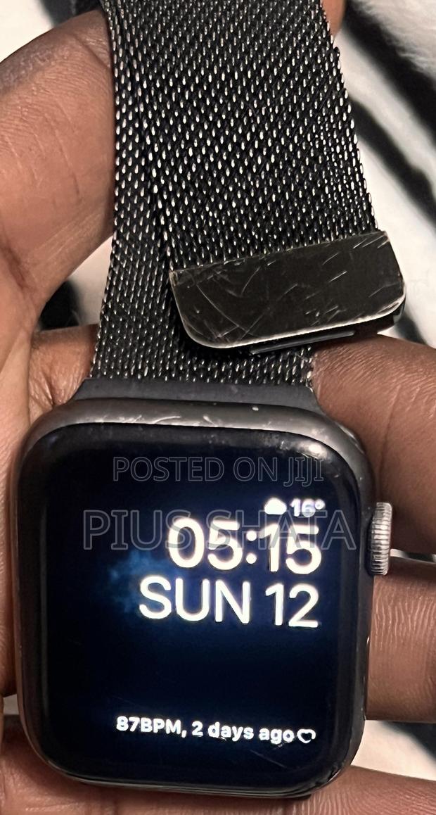 Apple Watch Series 4 44mm - thumbnail 3