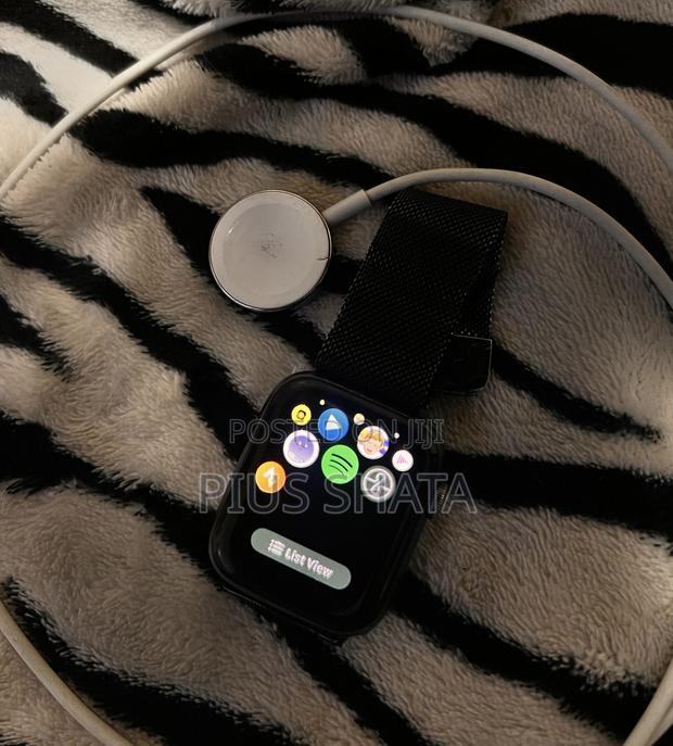 Apple Watch Series 4 44mm - thumbnail 11