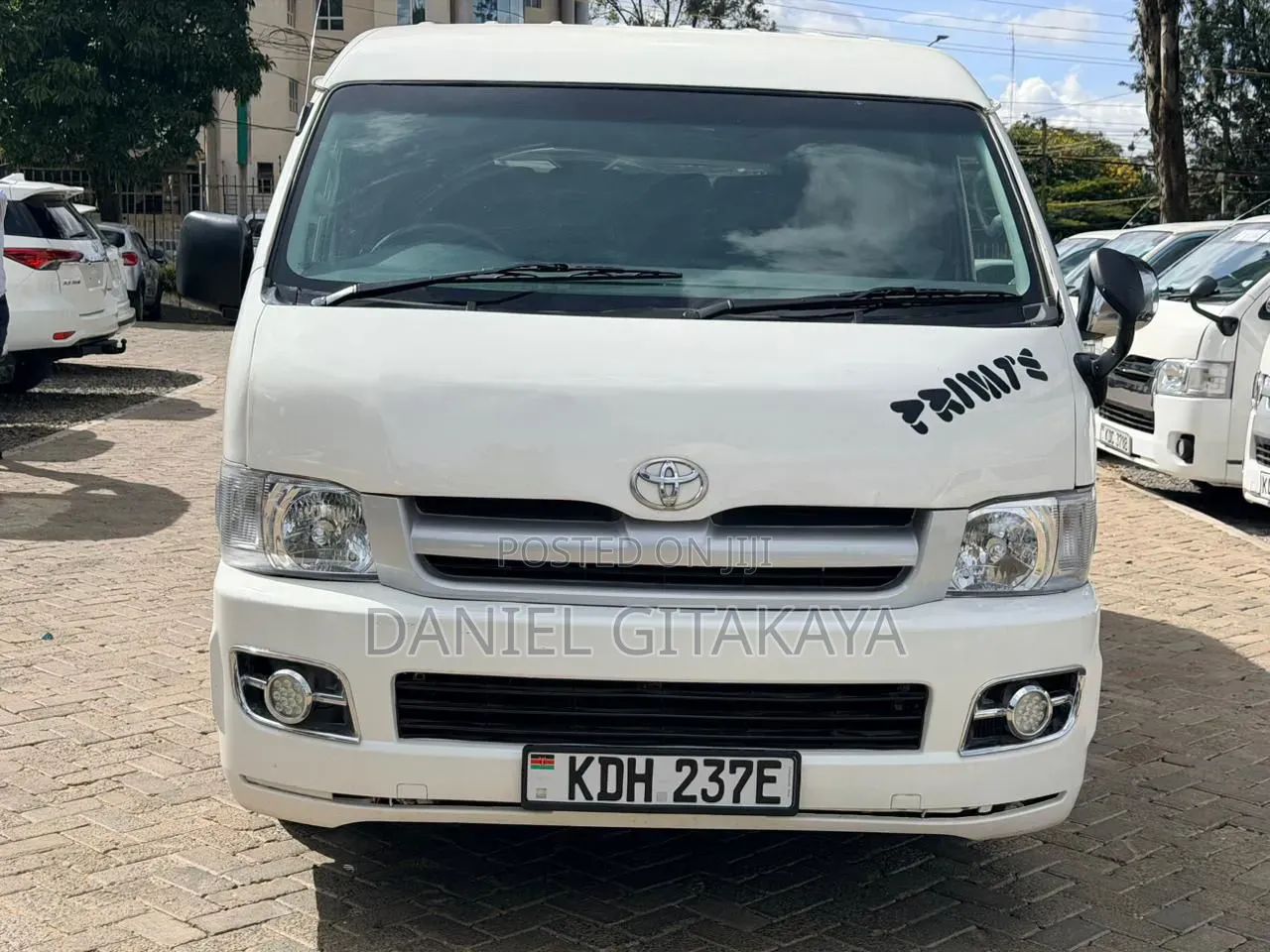 Toyota HiAce 2010 White