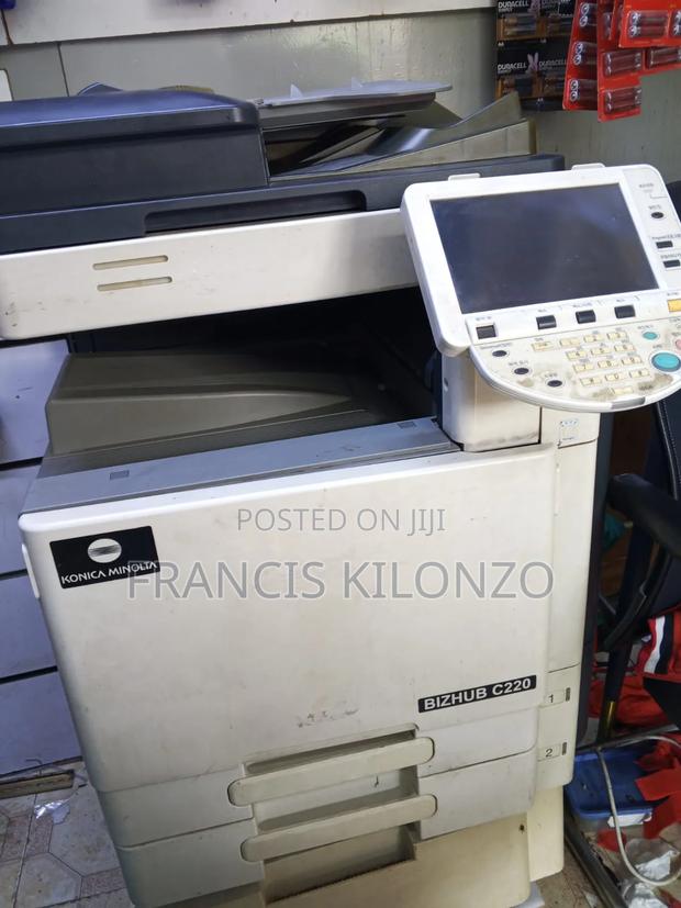 Konica Minolta C 220