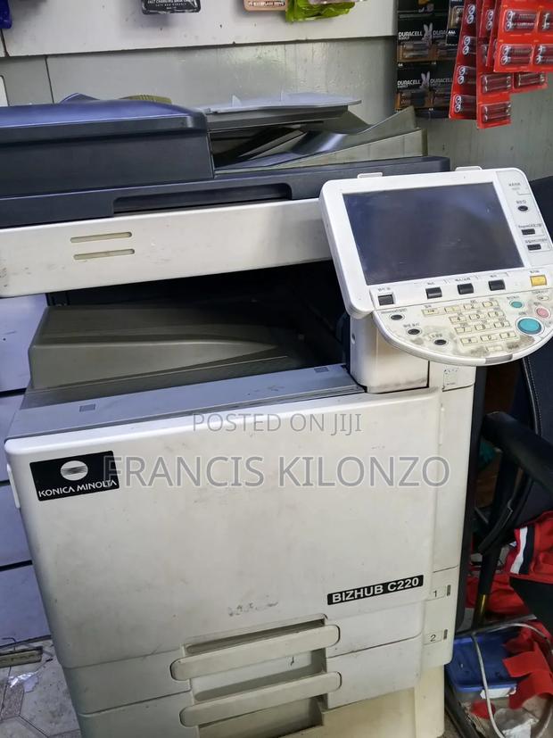 Konica Minolta C 220 - thumbnail 2