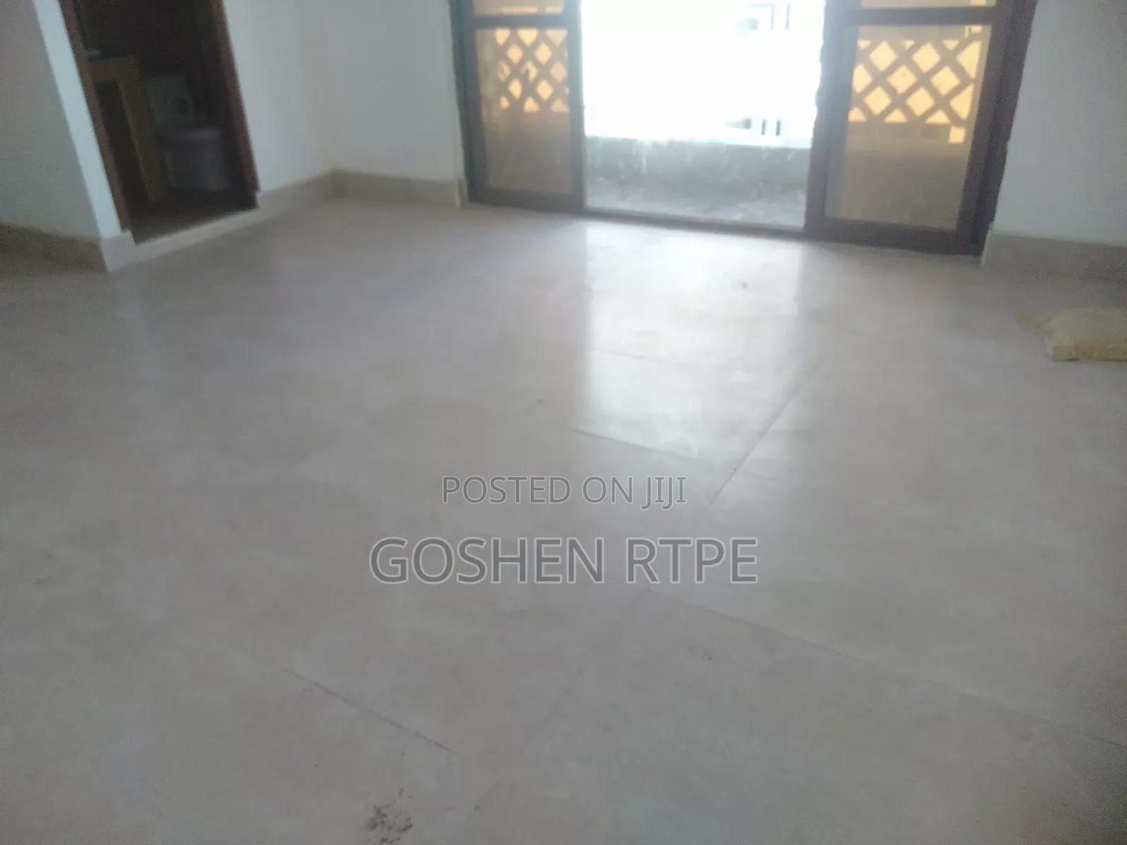 3bdrm Apartment in Kizingo, Mombasa CBD for sale