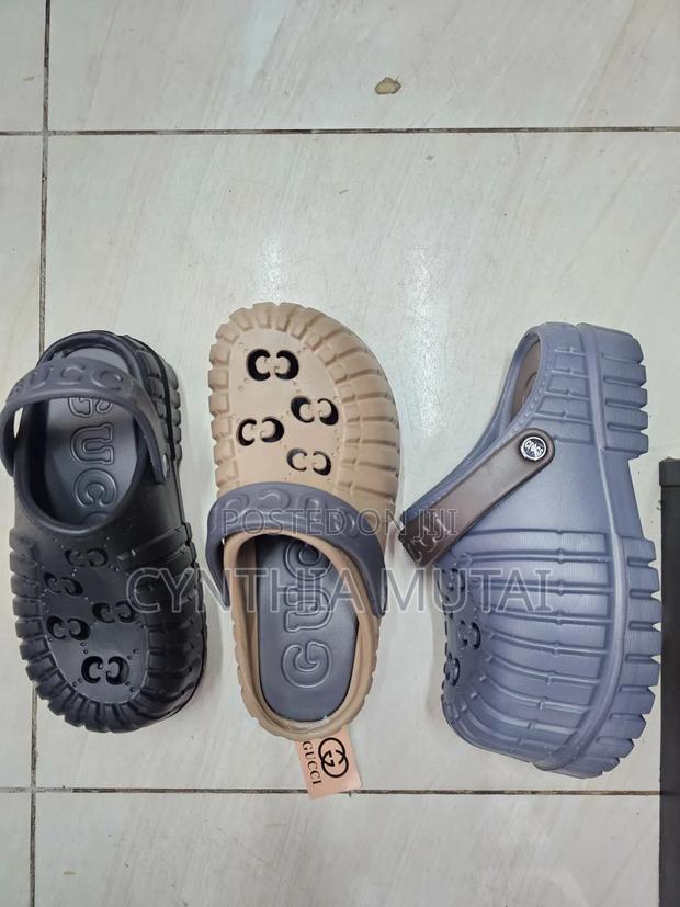 High Quality Foot Wear