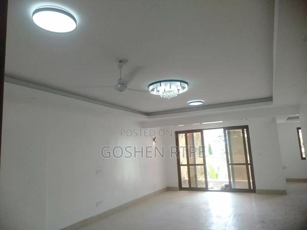 4bdrm Apartment in Kizingo for sale - main view