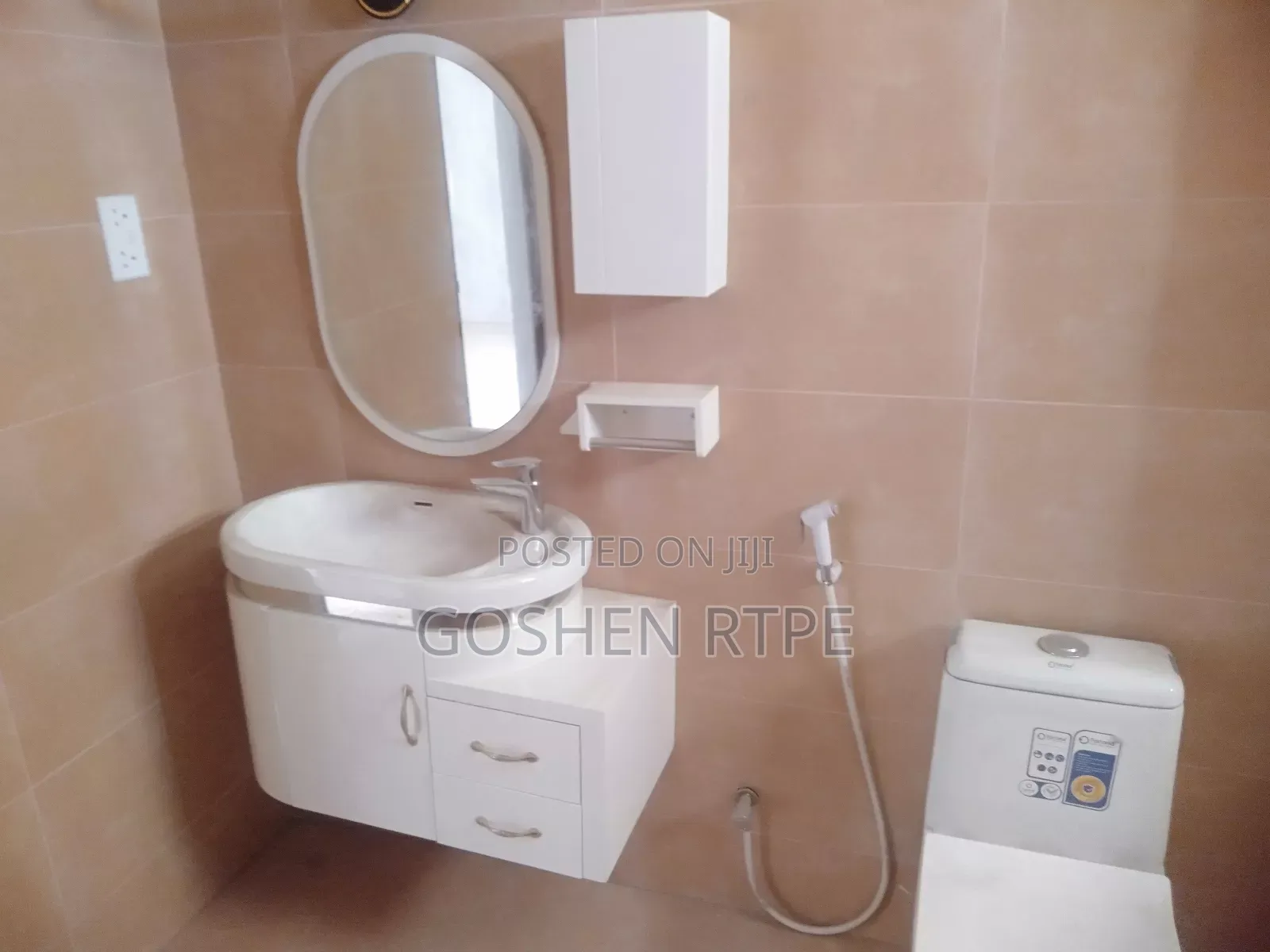 4bdrm Apartment in Kizingo for sale