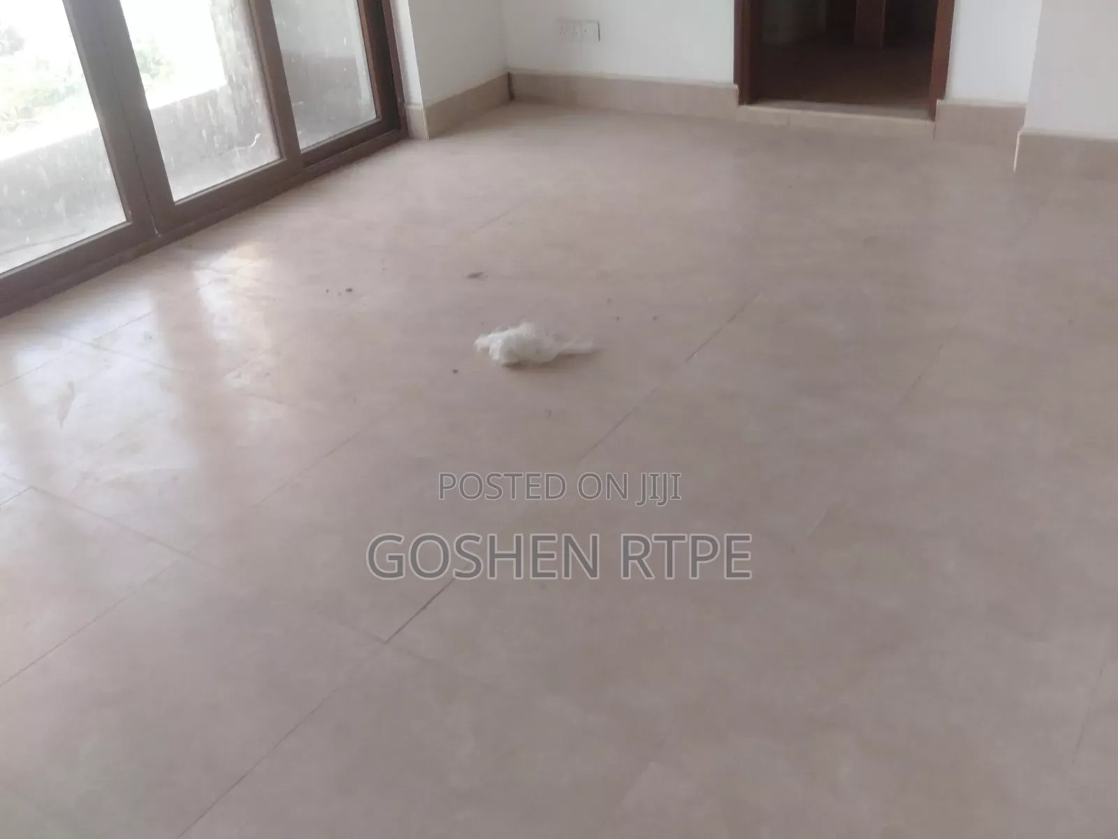 4bdrm Apartment in Kizingo for sale