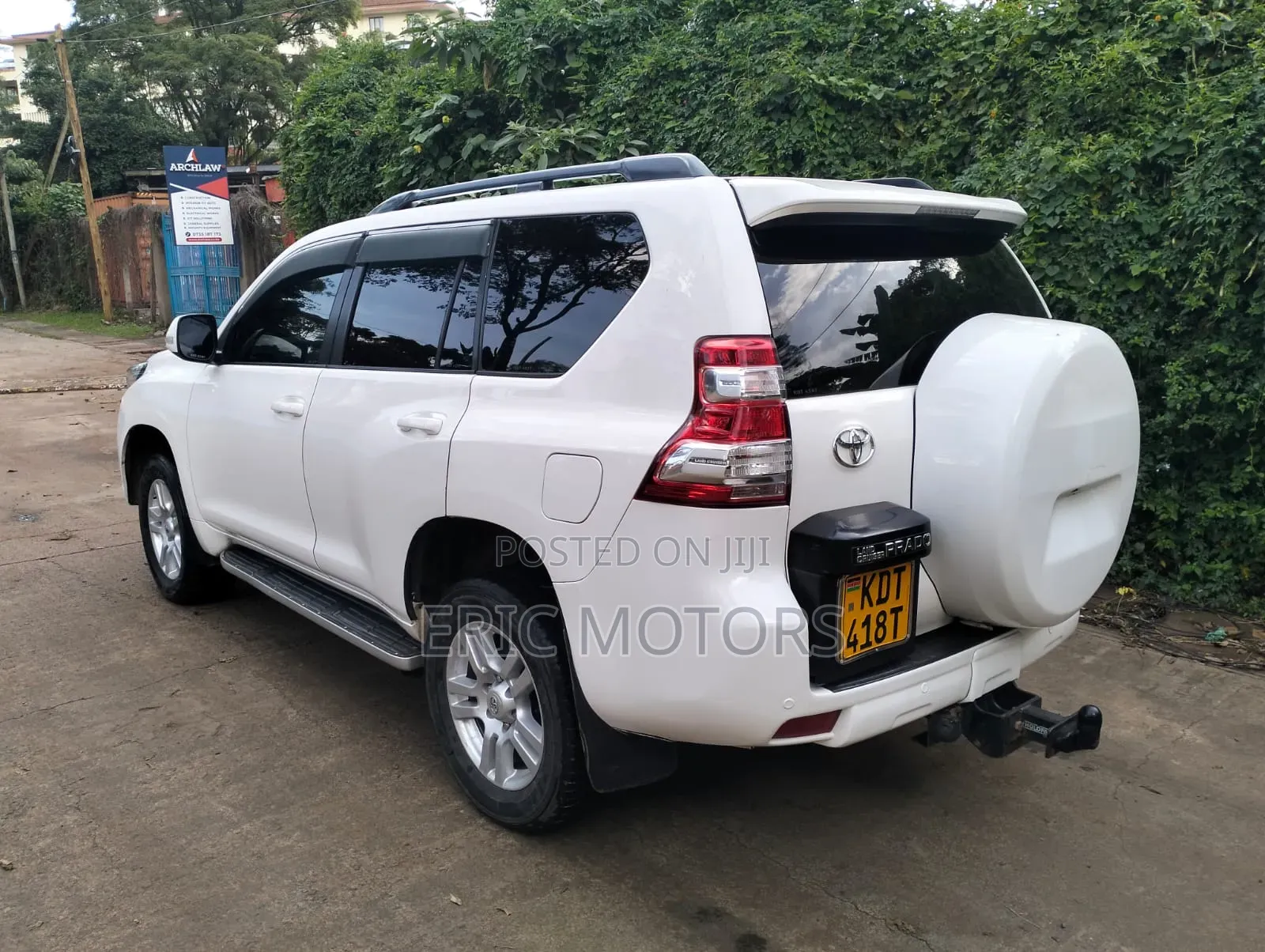 Toyota Land Cruiser Prado 2011 White