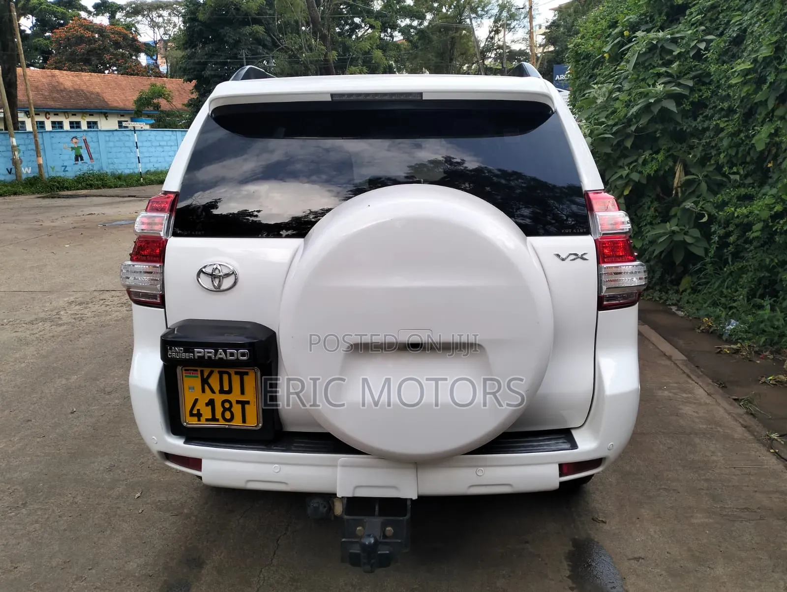 Toyota Land Cruiser Prado 2011 White