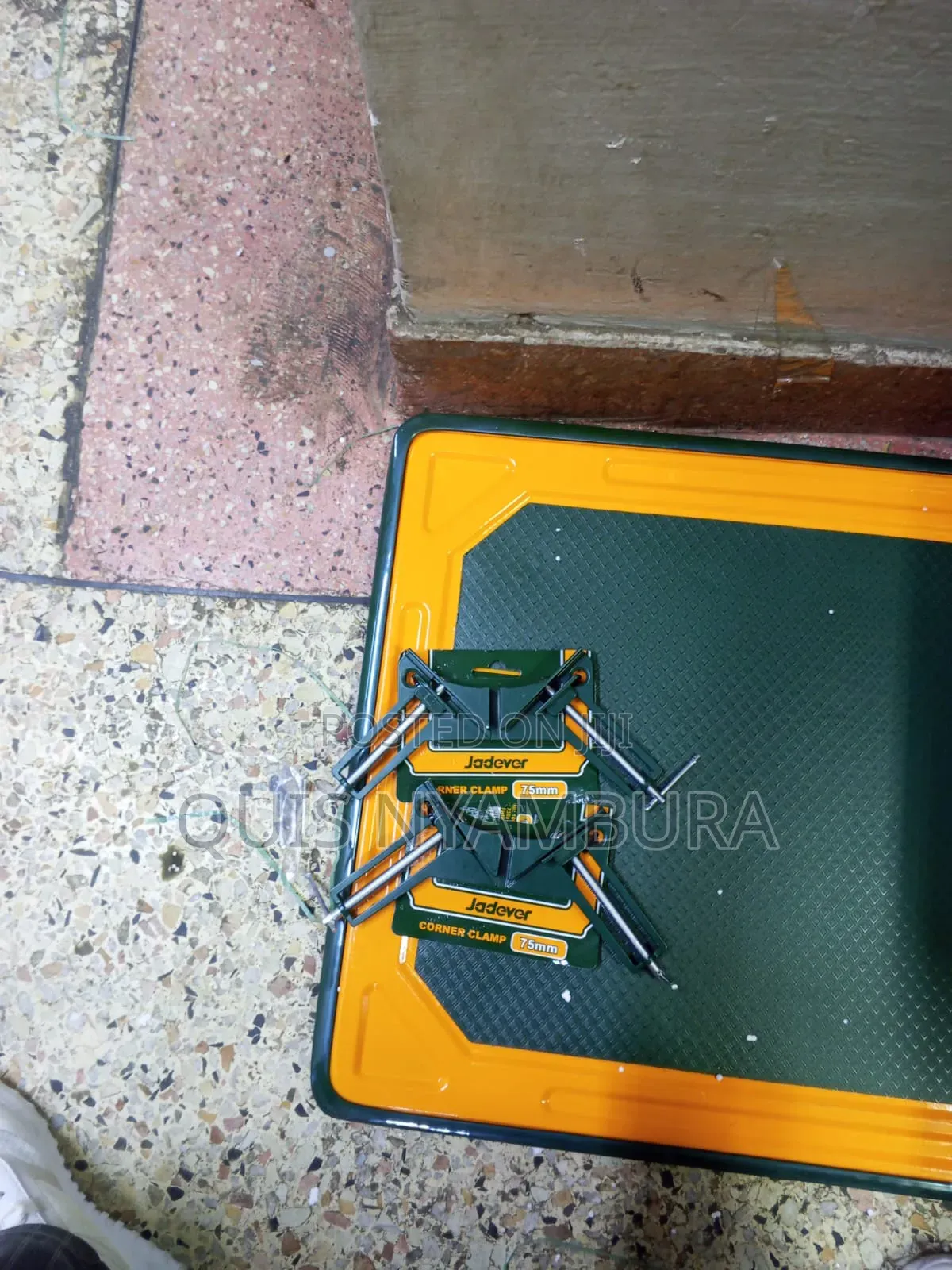 75mm Corner Clamp Meter Jadever