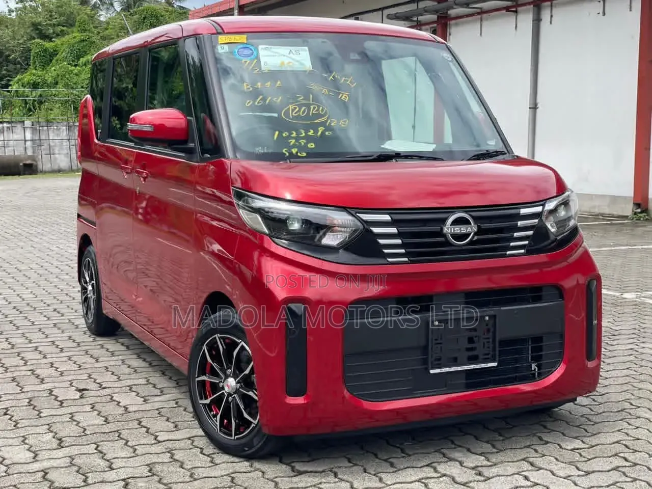 Nissan Dayz Roox 2020 Red
