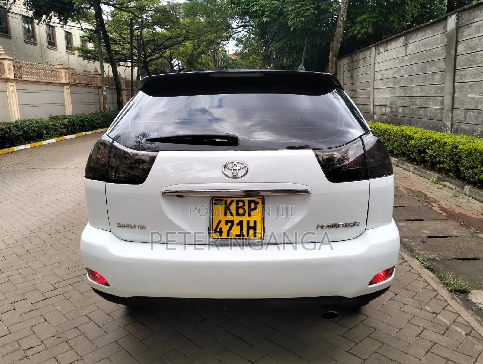 Toyota Harrier 2.4 2005 White
