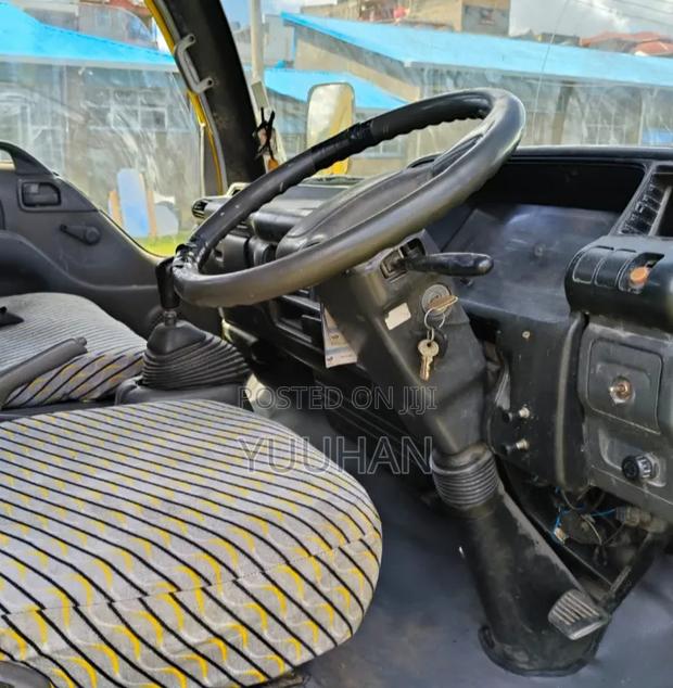 Isuzu NQR School Bus.Kcm - thumbnail 5