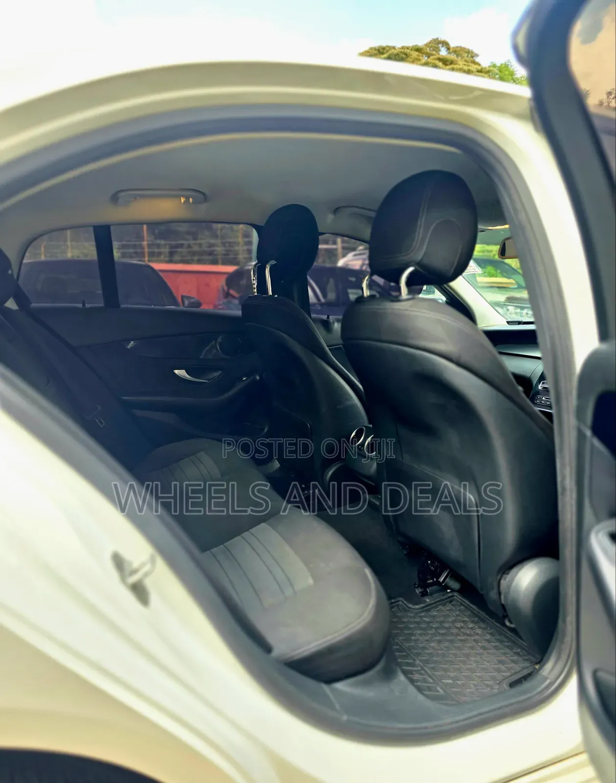 Mercedes-Benz C180 2016 White