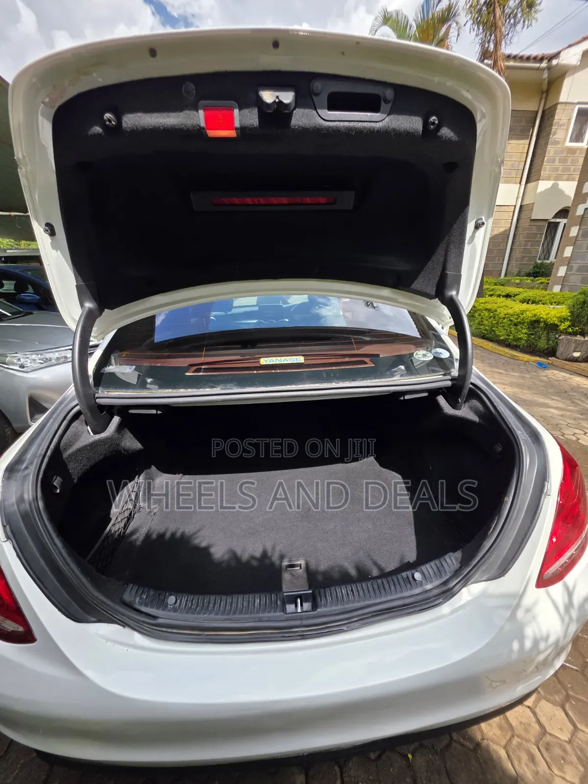 Mercedes-Benz C180 2016 White