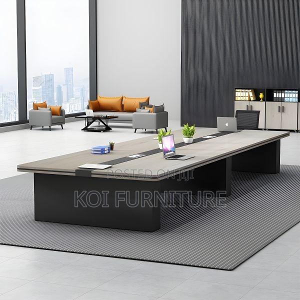 Boardroom Table; 3 Meters Executuve Detraax Boardroom Tabe - main view