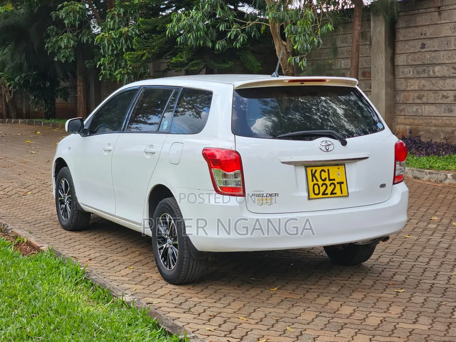 Toyota Corolla Fielder 1.5 Petrol FWD 2011 White