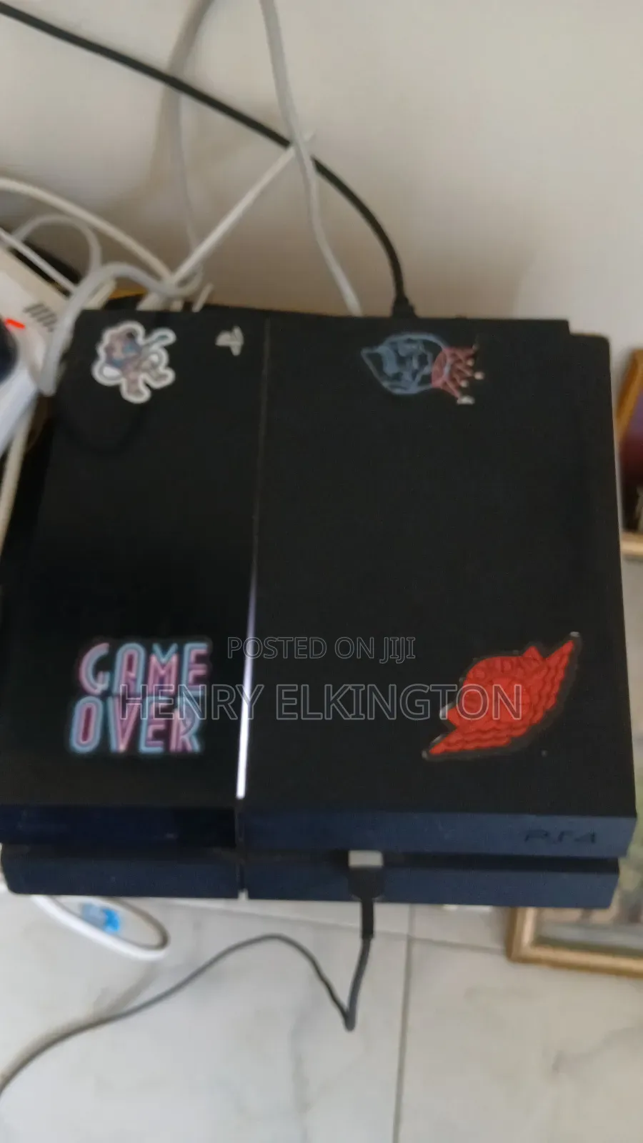 Clean Ps4 for Sale With 3 Pads