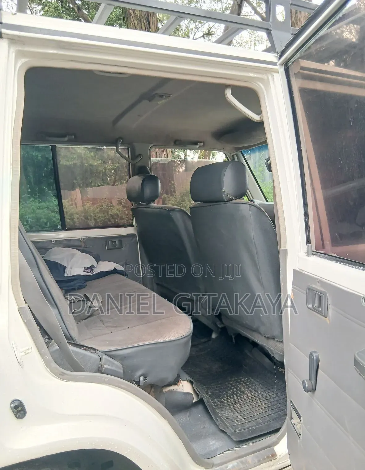 Toyota Grand HiAce 2011 White