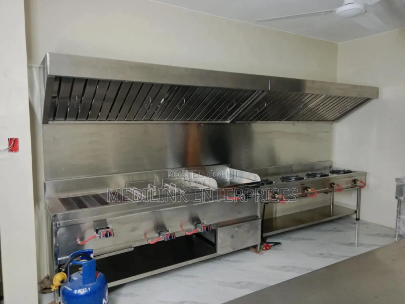 4-Burner Cooker+Grindlle+Fryer +8ft Hood