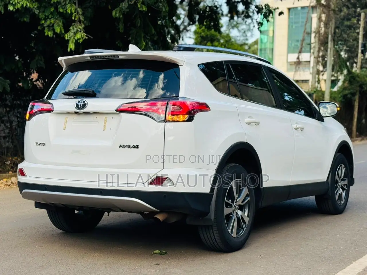 Toyota RAV4 2019 White