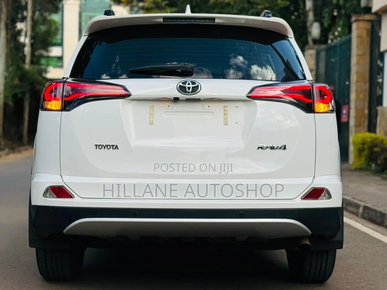 Toyota RAV4 2019 White