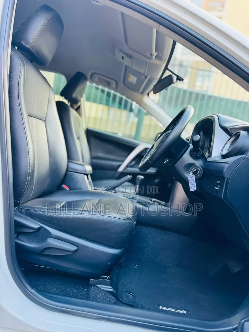 Toyota RAV4 2019 White