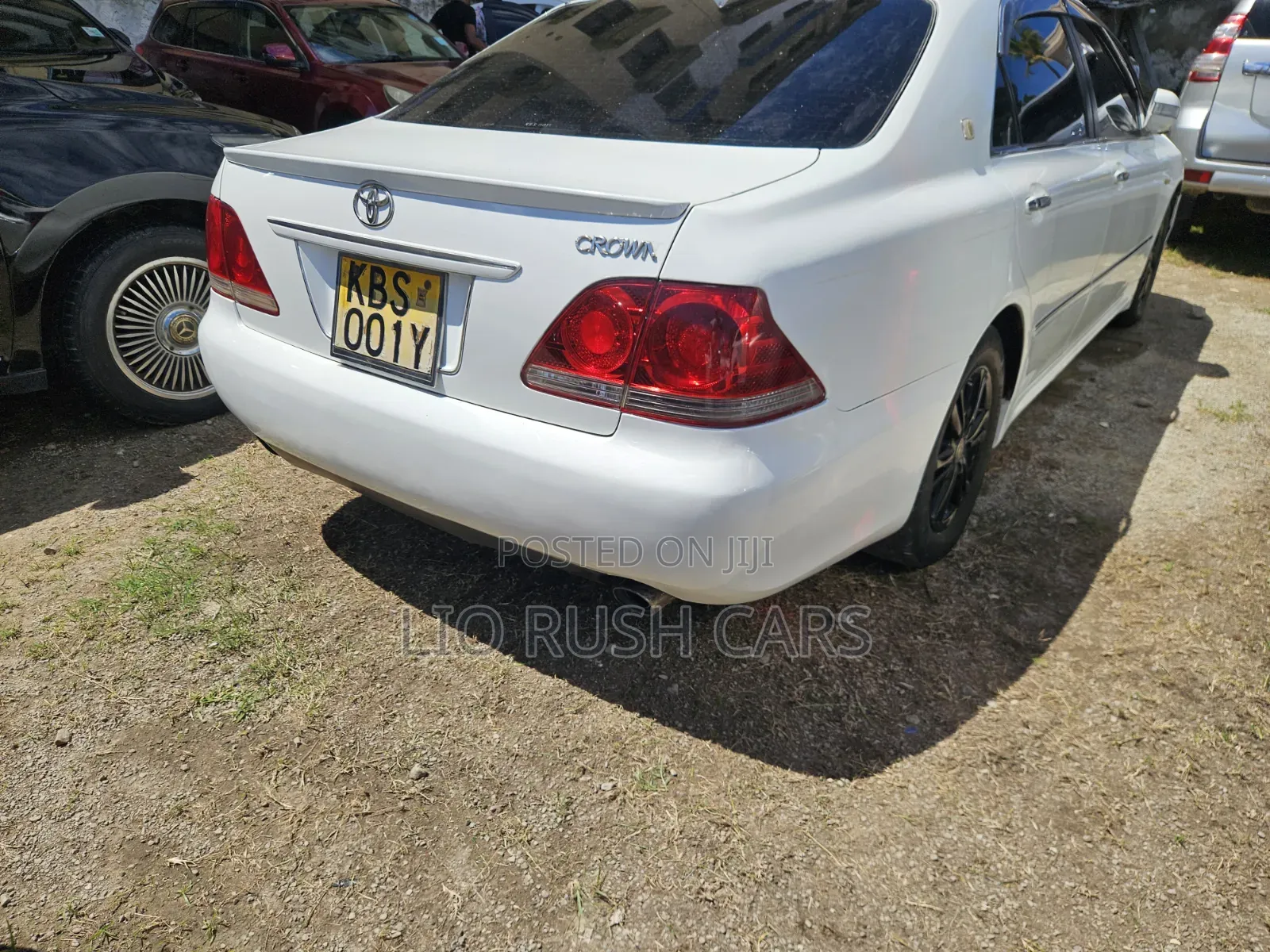 Toyota Crown 2006 White