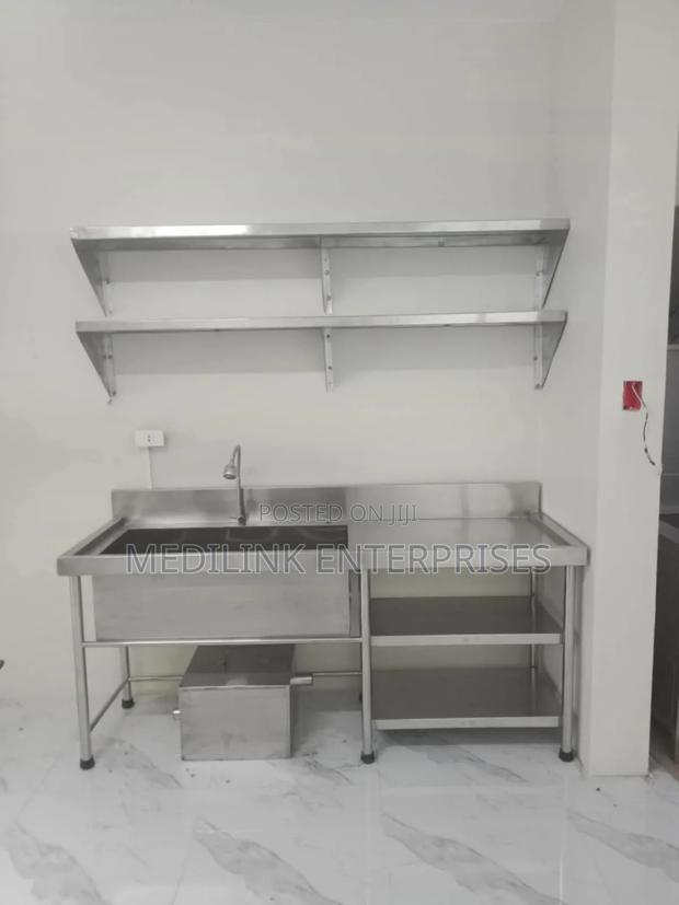 Ss Indoor Kitchen 5ft Installed Wall Shelves
