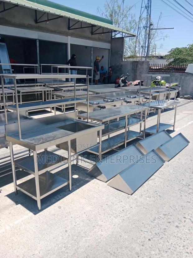 5ft Ss 304 Wall Shelves Stainless Steel