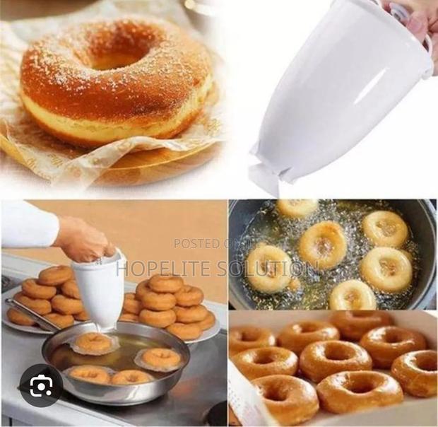 Stylish Plastic Donut Maker Shaper - thumbnail 2