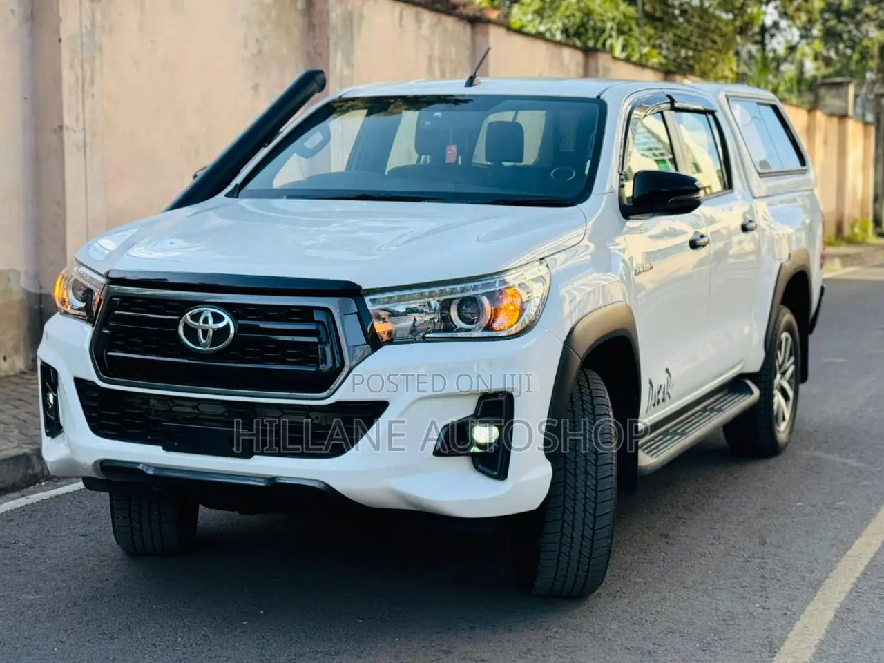 Toyota Hilux 2018 White