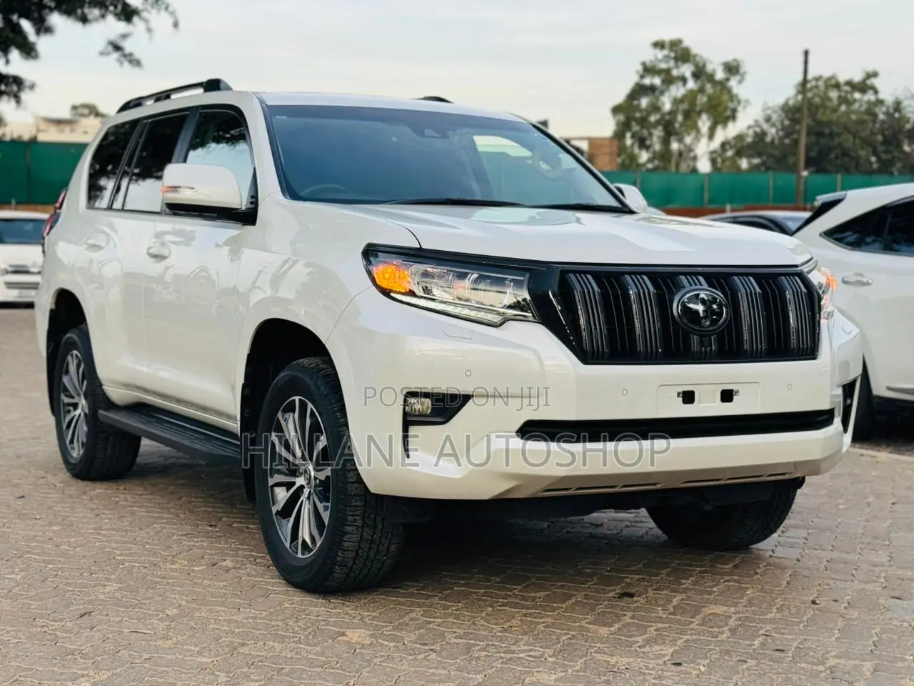Toyota Land Cruiser Prado 2018 White