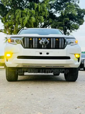Toyota Land Cruiser Prado 2018 White