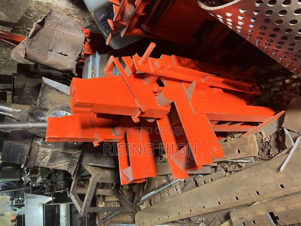 Makiga Interlocking Machines - thumbnail 2