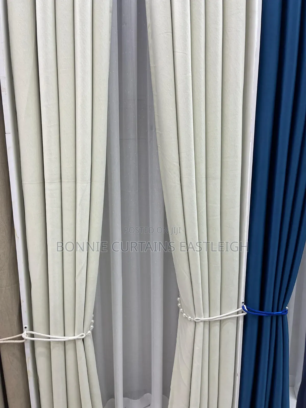 Curtains for Rings