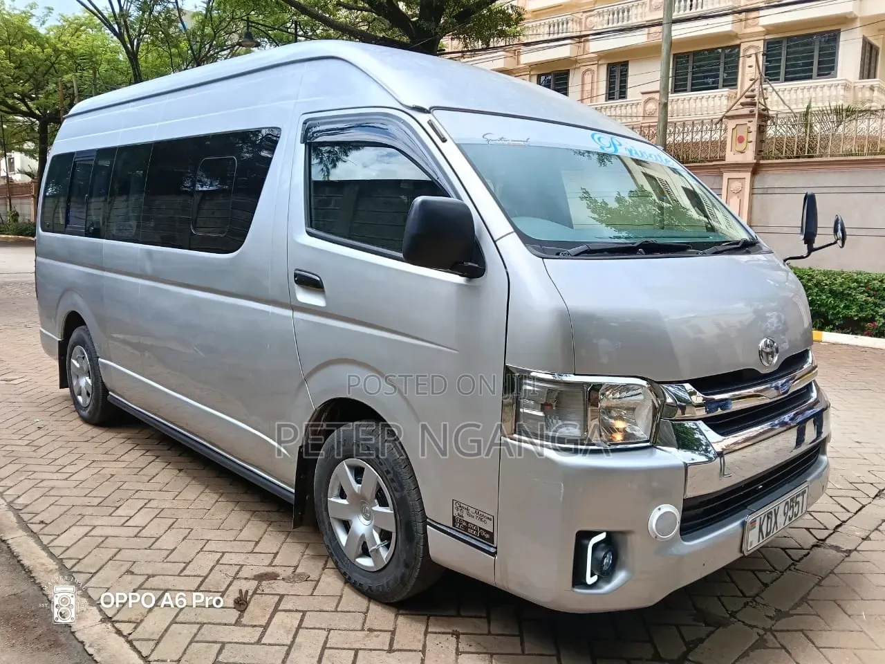 Toyota HiAce 2017 Silver
