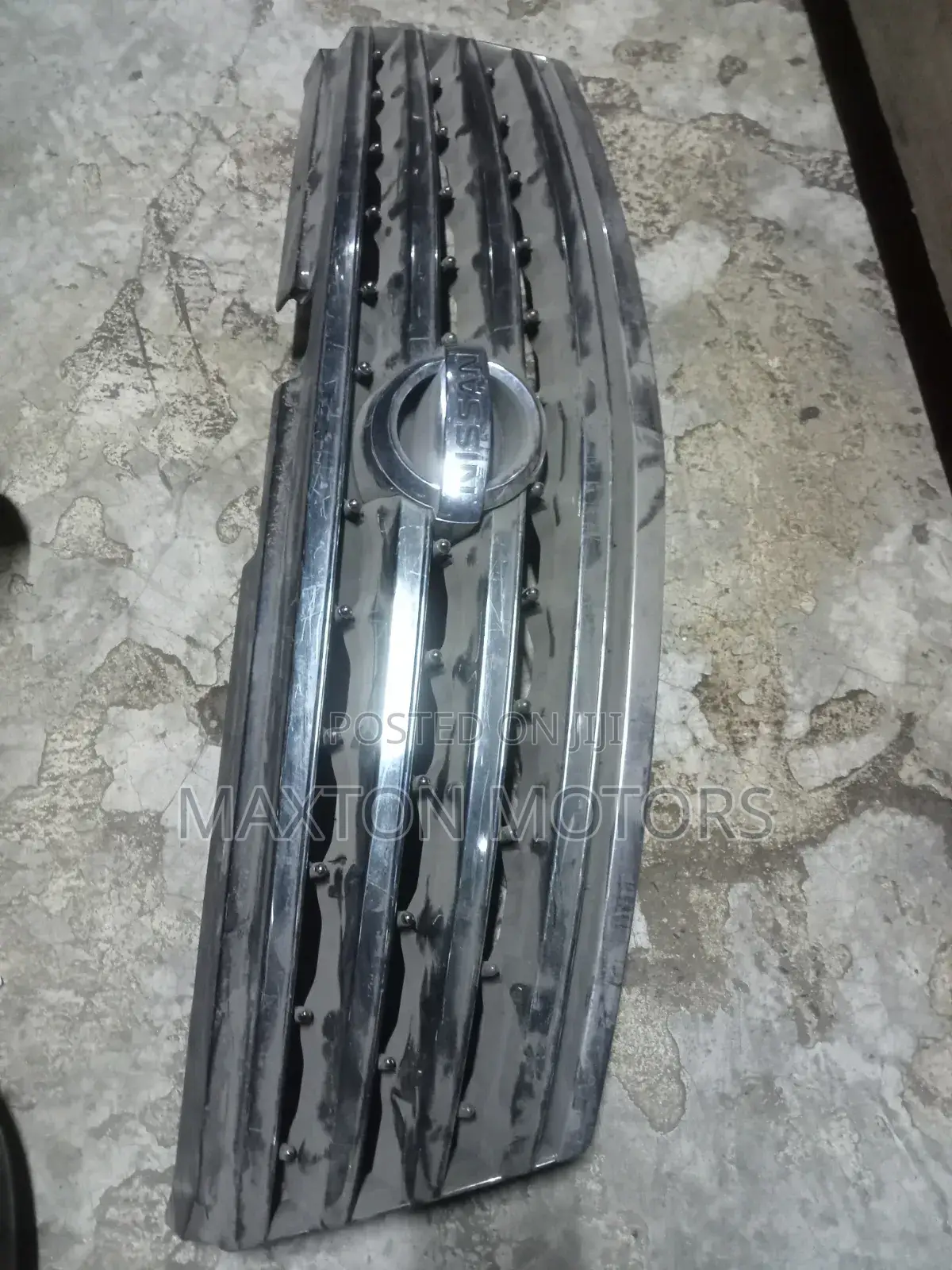 Grill Nissan Fuga Y50