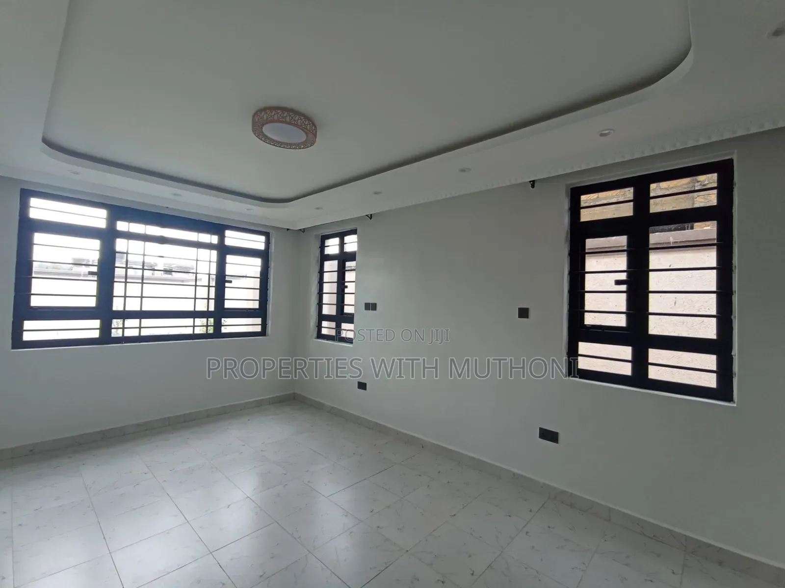3bdrm Bungalow in Karai for sale