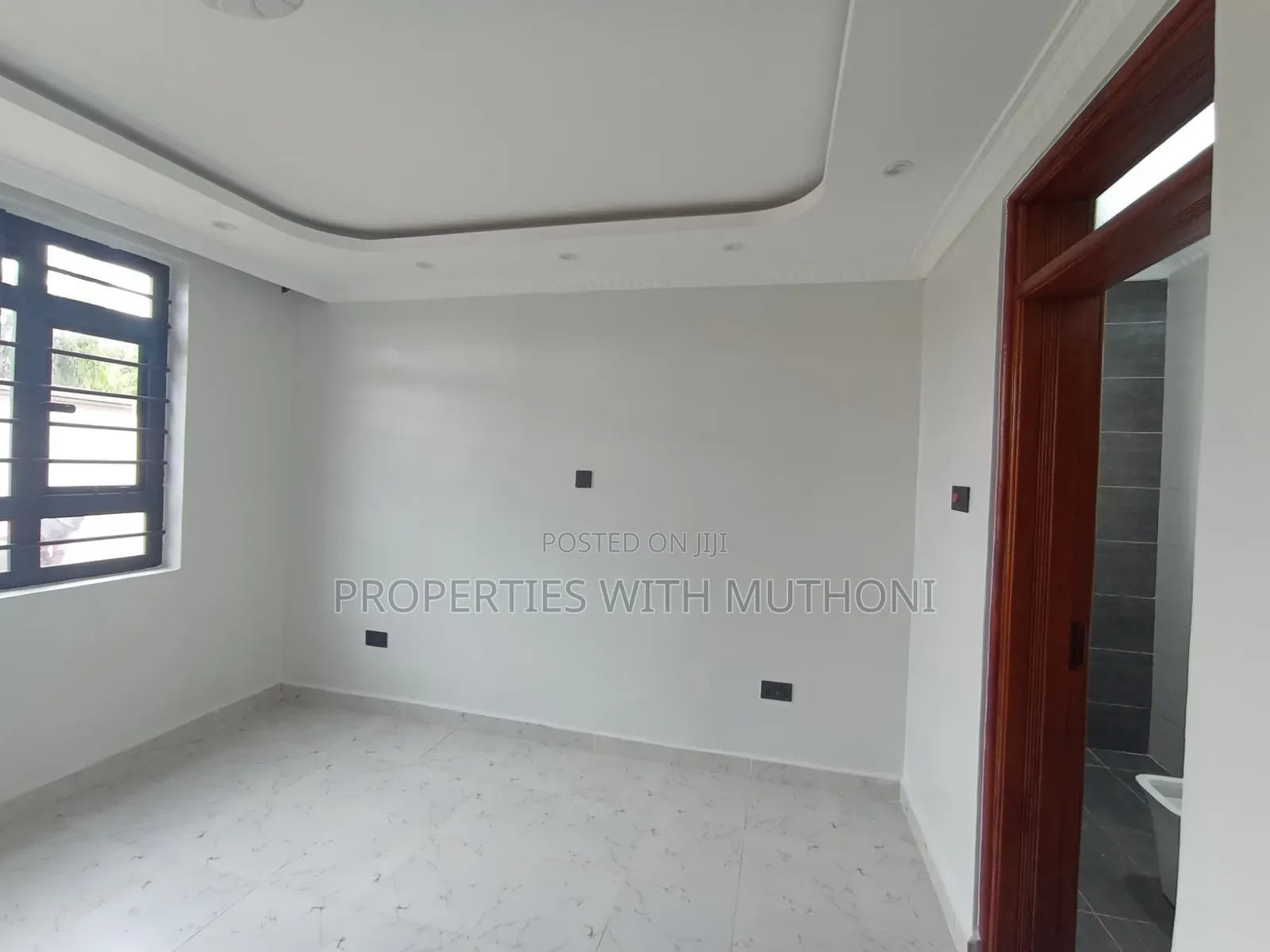 3bdrm Bungalow in Karai for sale