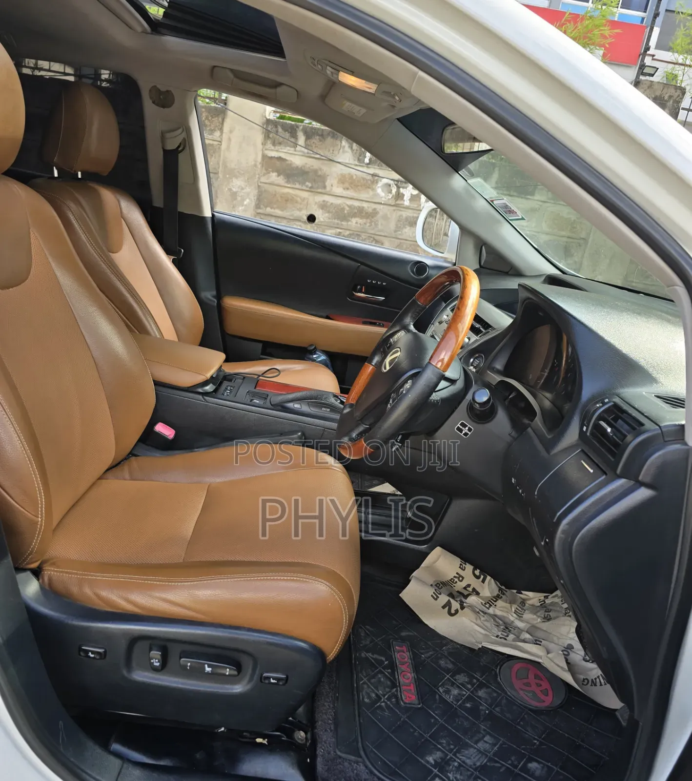 Lexus RX 270 2WD 2011 White