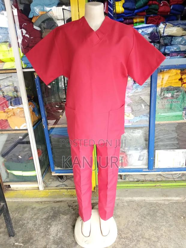 Red Scrubs - main view